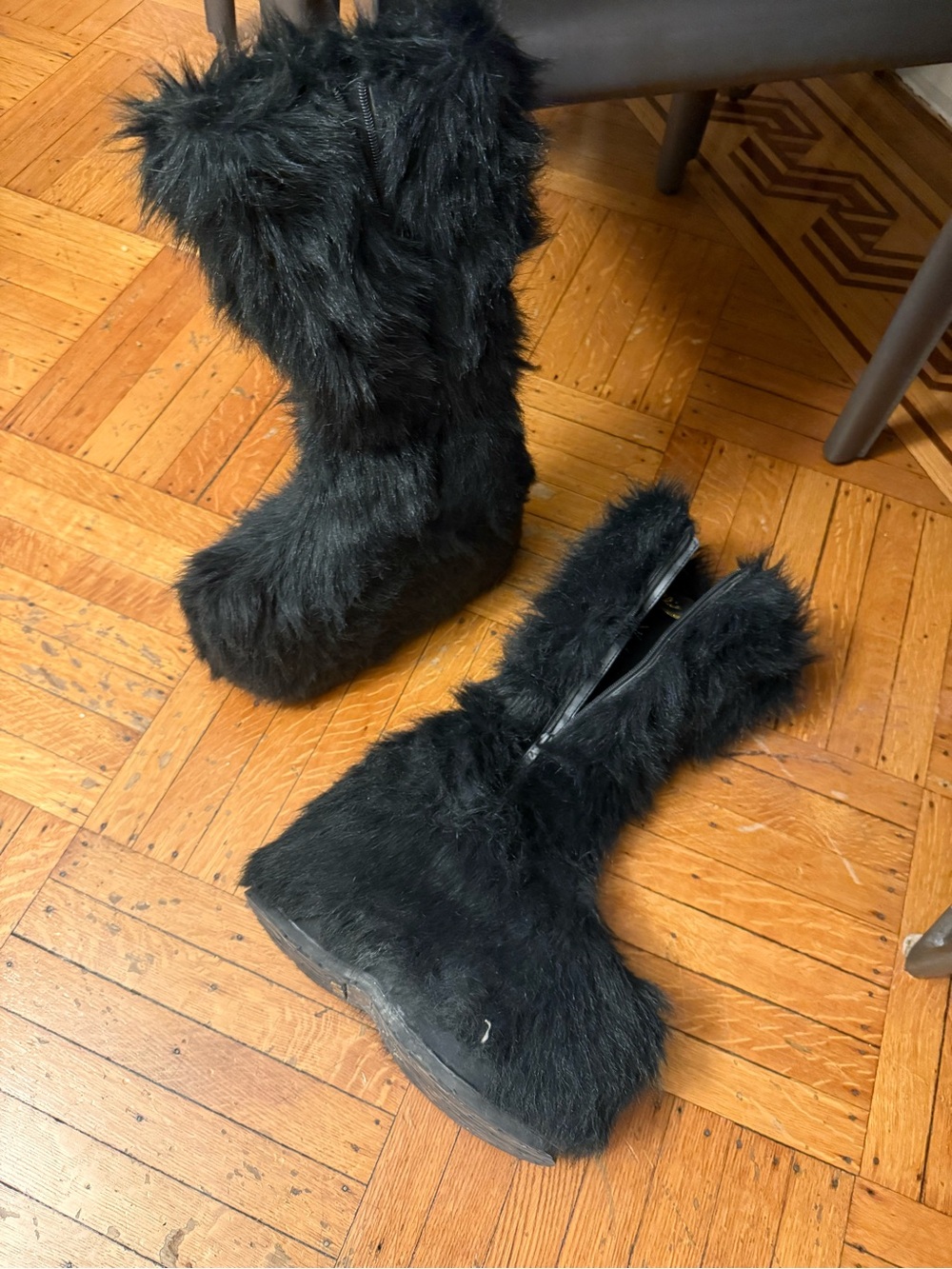 Ellie Black Faux Fur Platform Boots - 8